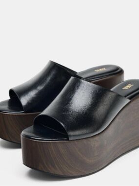 Zara Black Open-Toe Platform wedge slides size 39 US 8